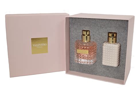 valentino perfume 100ml gift set.